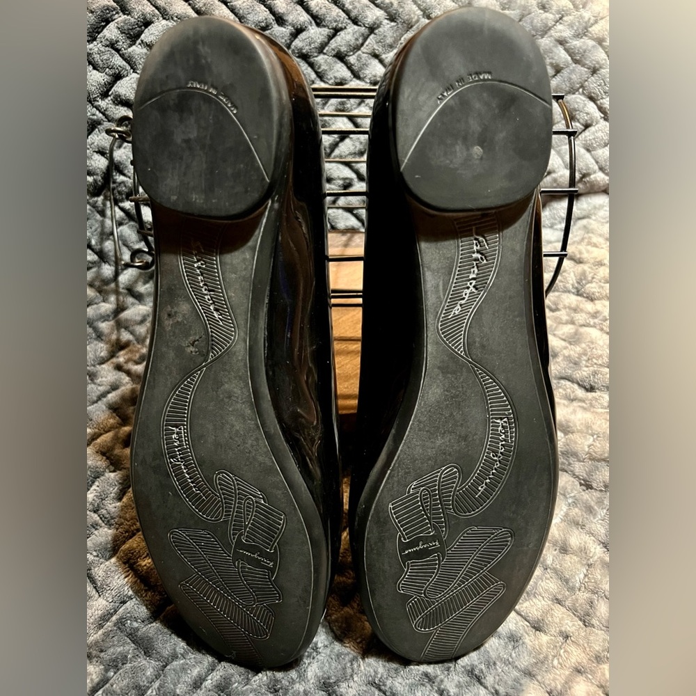 Salvatore Ferragamo Black Patent Leather Flats size 8.5 B. - Picture 6 of 10